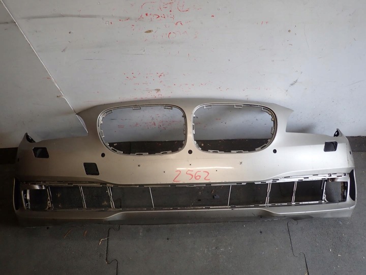 Přední nárazník BMW 7 F01 F02 FACELIFT 2012 - 7313935