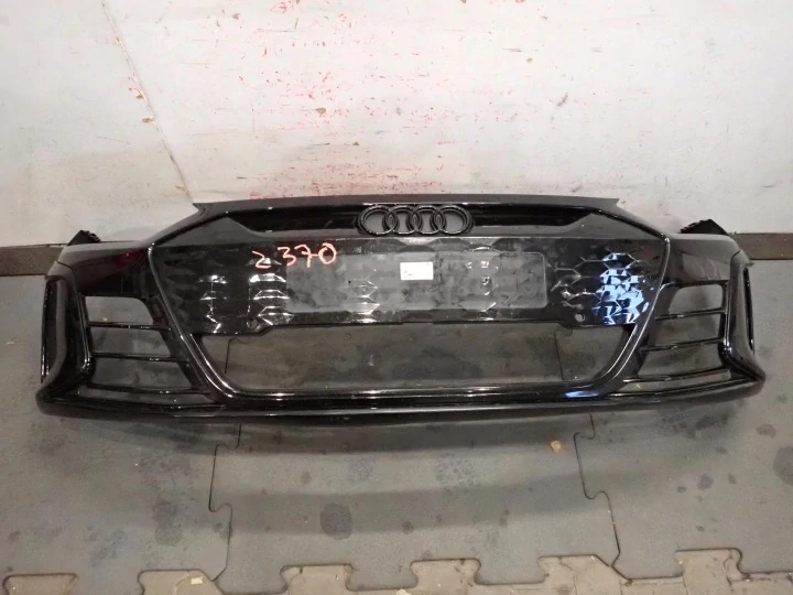 Přední nárazník AUDI GT RS E-TRON 2021-4J3807529