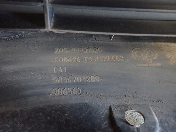 Přední nárazník CITROEN C4 III 2020 - 9834703280