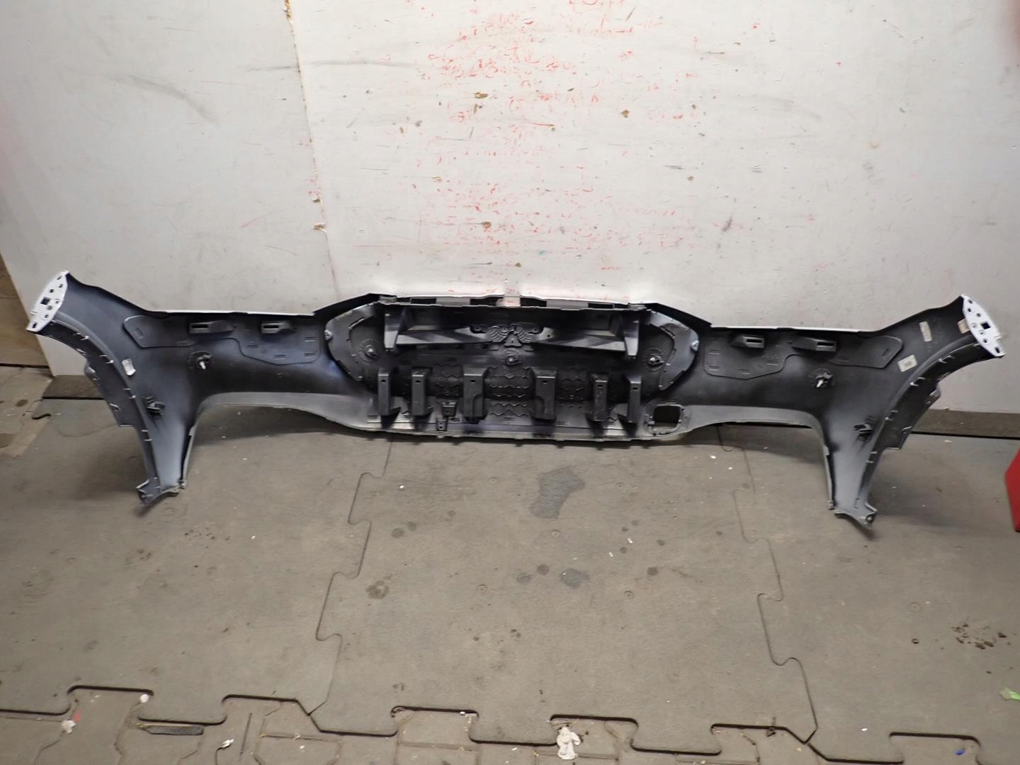 Přední nárazník FORD MUSTANG MACH E 2021 - 56846884
