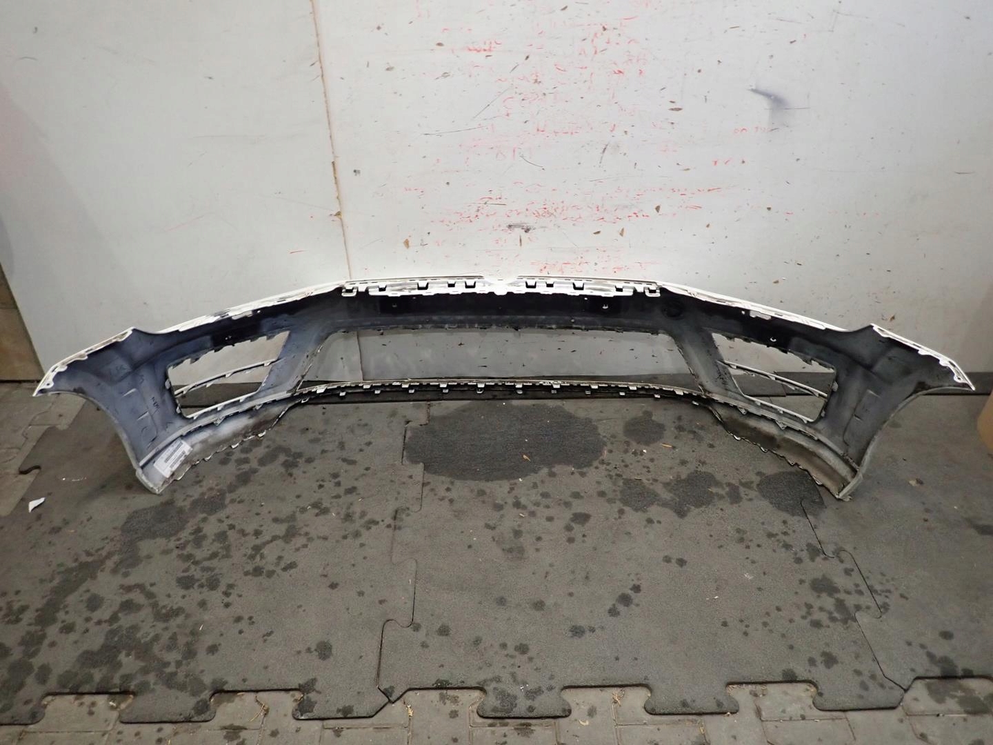 Přední nárazník VW GOLF VII R20 2012 - 5G0807221BJ
