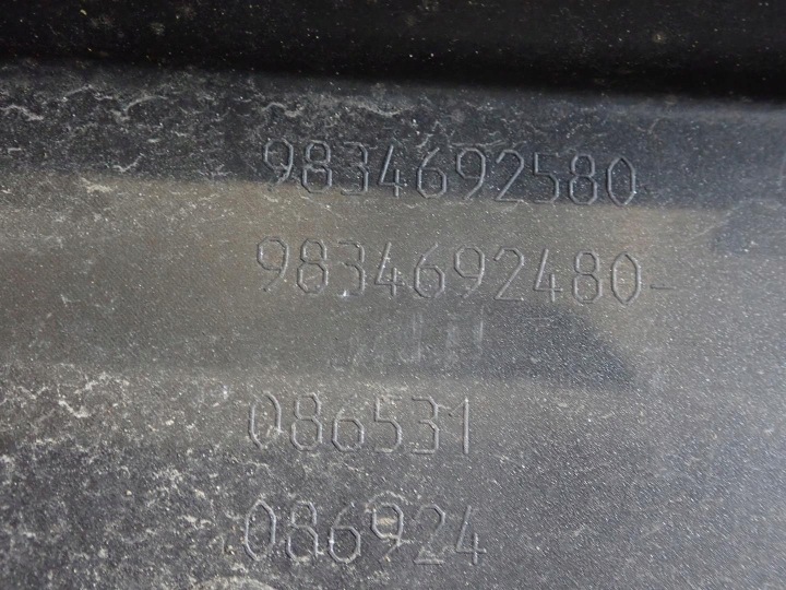 Přední nárazník CITROEN C4 III 2020 - 9834692580