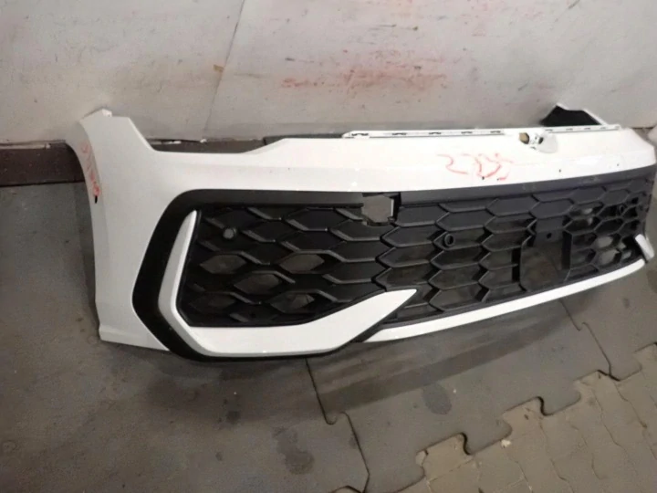 Přední nárazník VW GOLF VIII FACELIFT GTI 2024 - 5H0807221S