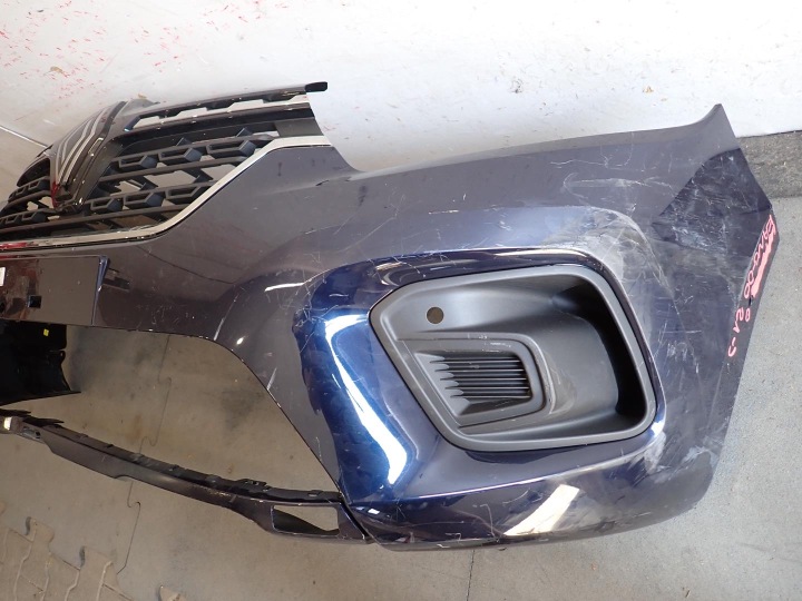 Přední nárazník RENAULT KANGOO IV 2021 - 620223747