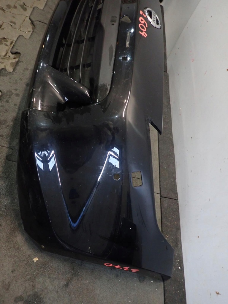 Přední nárazník NISSAN 370Z 09