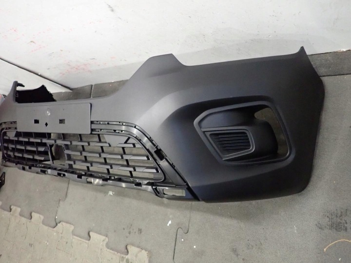 Přední nárazník RENAULT KANGOO IV 2021 - 5852012