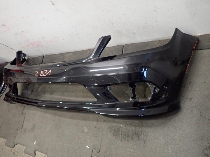 Přední nárazník  MERCEDES C-KLASA W204 2007-2011 AMG A2048853725