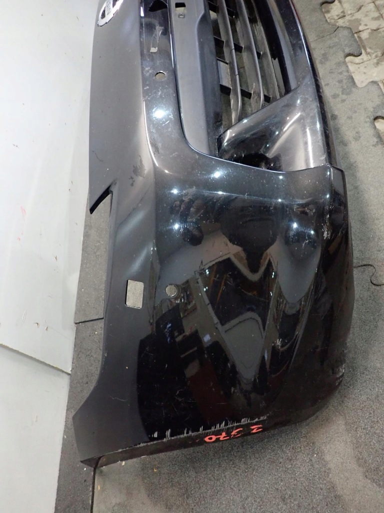 Přední nárazník NISSAN 370Z 09