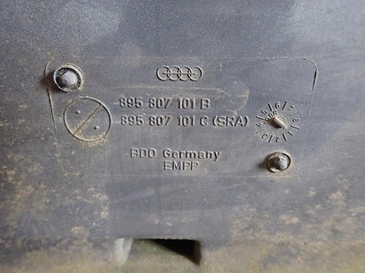Přední nárazník AUDI 80 B4 COUPE CABRIO 895807101B