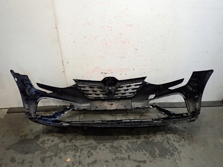 Přední nárazník RENAULT ARKANA RS 2019- 620222372