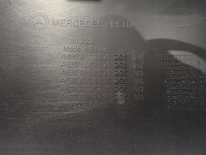 Přední nárazník MERCEDES VITO W639 LIFT 2009- A6398807870