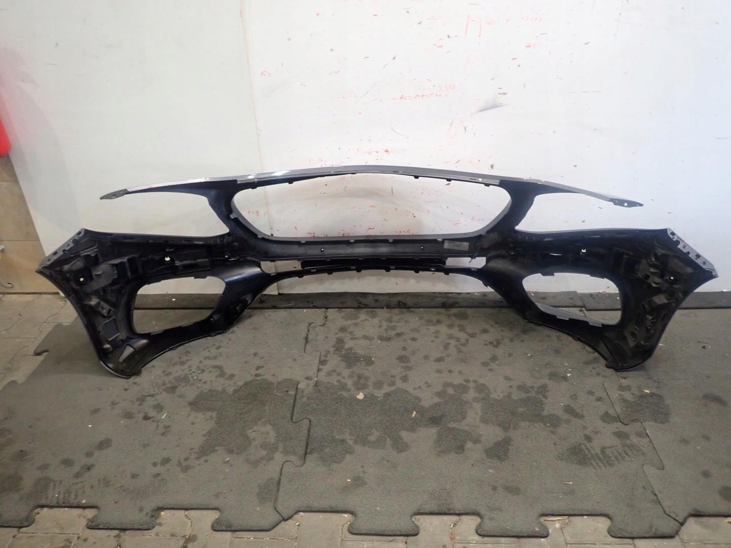 Přední nárazník MERCEDES E-CLASS W213 LIFT 6.3 AMG