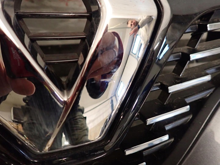 Přední nárazník RENAULT TWINGO III FACELIFT 2012 - 620221014