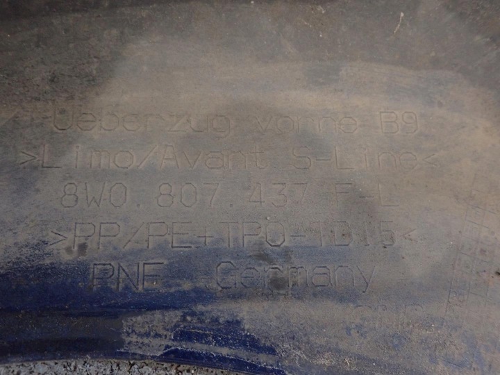 Přední nárazník AUDI A4 B9 S-LINE 2015 - 8W0807437F