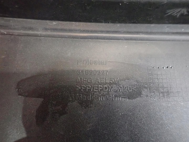 Přední nárazník VOLVO POLESTAR II 2 2020- 31690327
