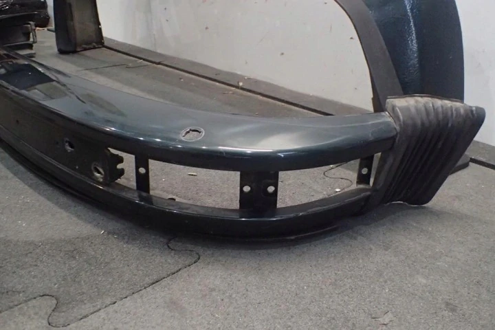 Přední nárazník PORSCHE 911 930