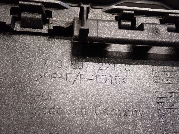 Přední nárazník VW T7 2021 - 7T0807221C