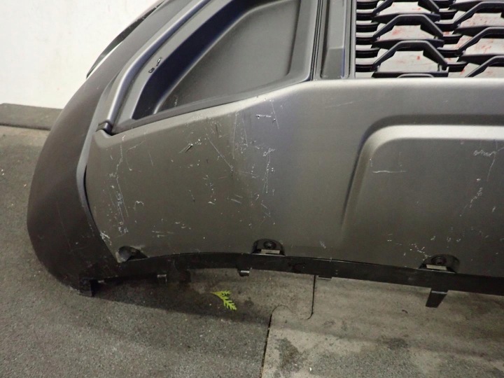 Přední nárazník JEEP AVENGER 4XE 2022 - 735790613