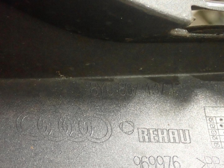 Přední nárazník AUDI A3 2020- S-LINE 8Y0807437F