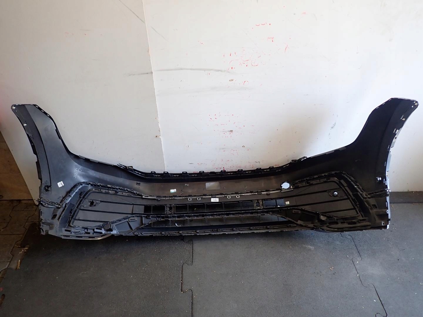 Přední nárazník VW TIGUAN II FACELIFT R-LINE 2020 – ALLSPACE 5NN807221B