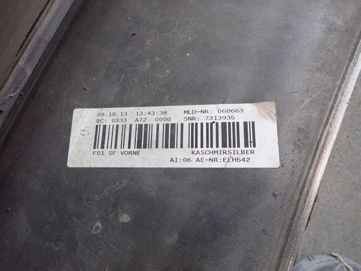 Přední nárazník BMW 7 F01 F02 FACELIFT 2012 - 7313935