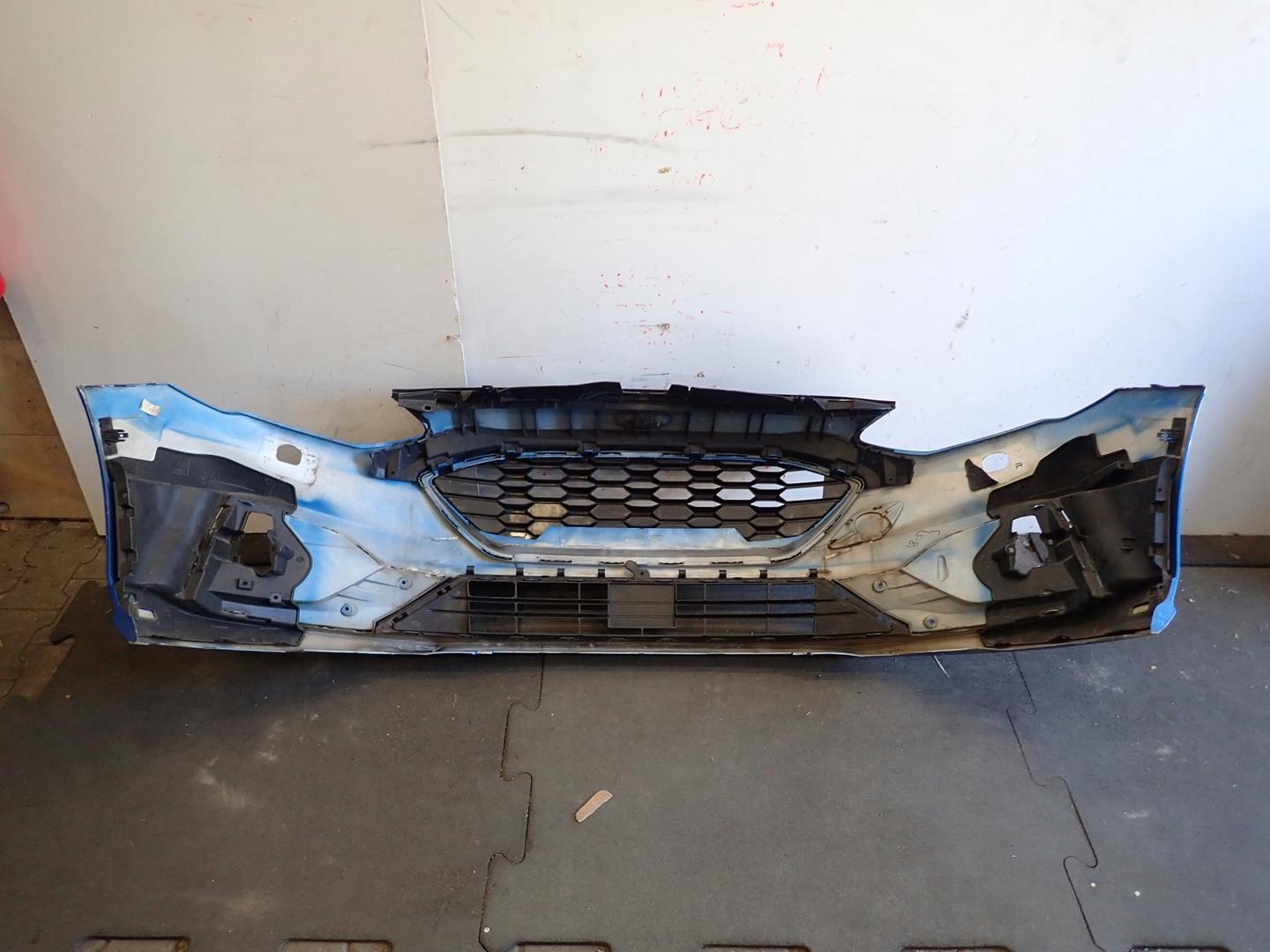 Přední nárazník BMW 1 F20 F21 2011-2015 M-PACK 108336-10